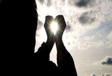 先划重点：今年快递“不打烊”是主流，但“部分停发”是常态